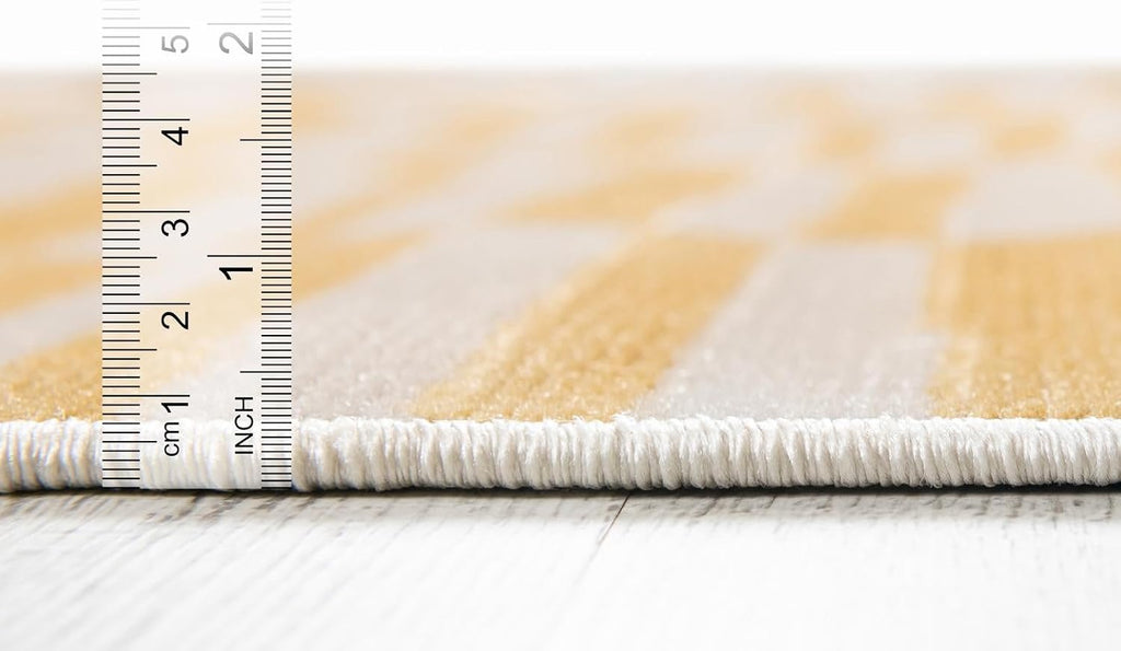 Williamsburg Collection Casual Transitional Thick Alternating Stripes Area Rug (4' 1 x 6' 1 Rectangular, Yellow/Beige)