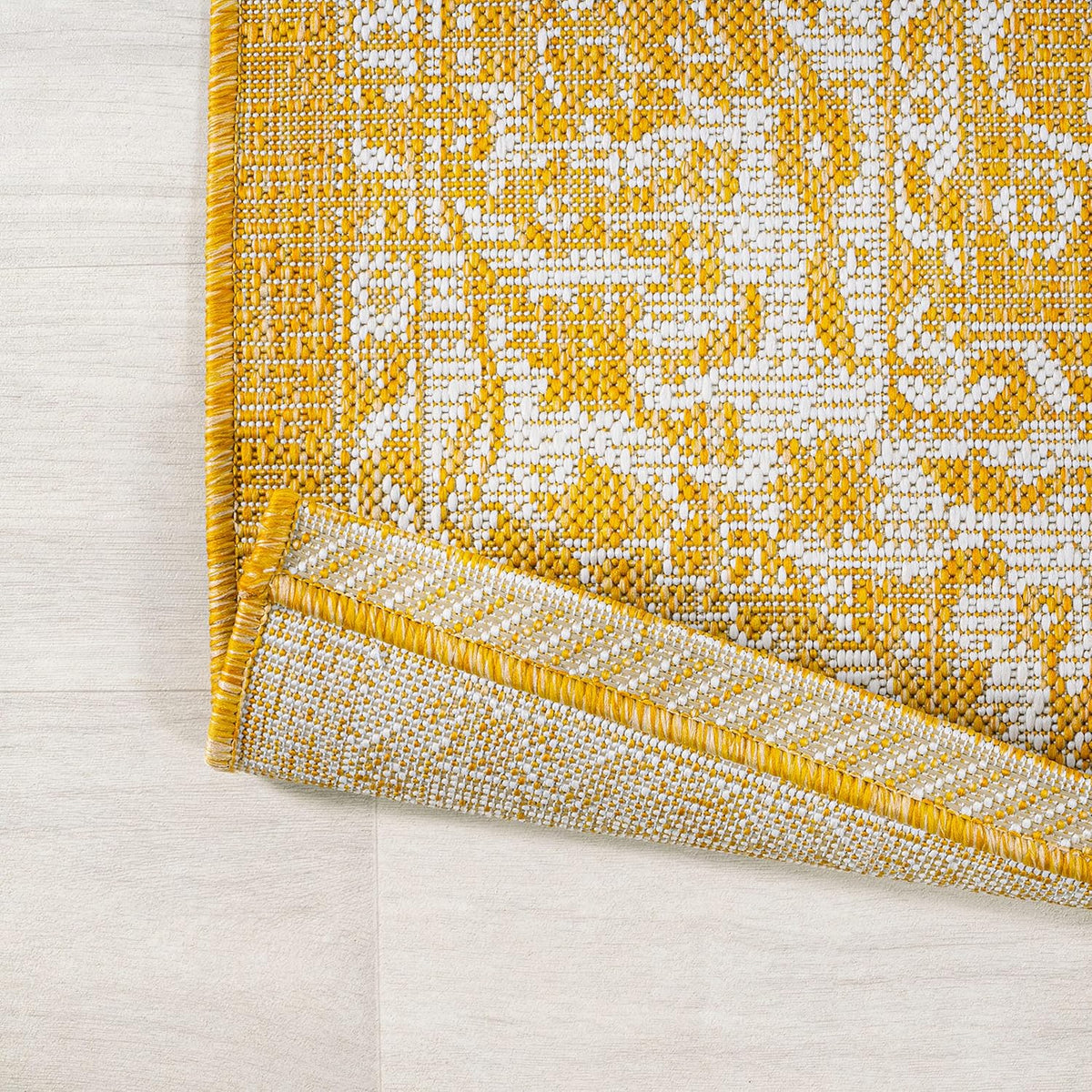 Weave Floral Indoor Outdoor Area Rug 4X6 Yellow/Cream, Tela Bohemian Textured for Backyard, Patio, Porch, Easy-Cleaning, High Traffic, Pet-Friendly, Non-Shedding (SMB100E-4)