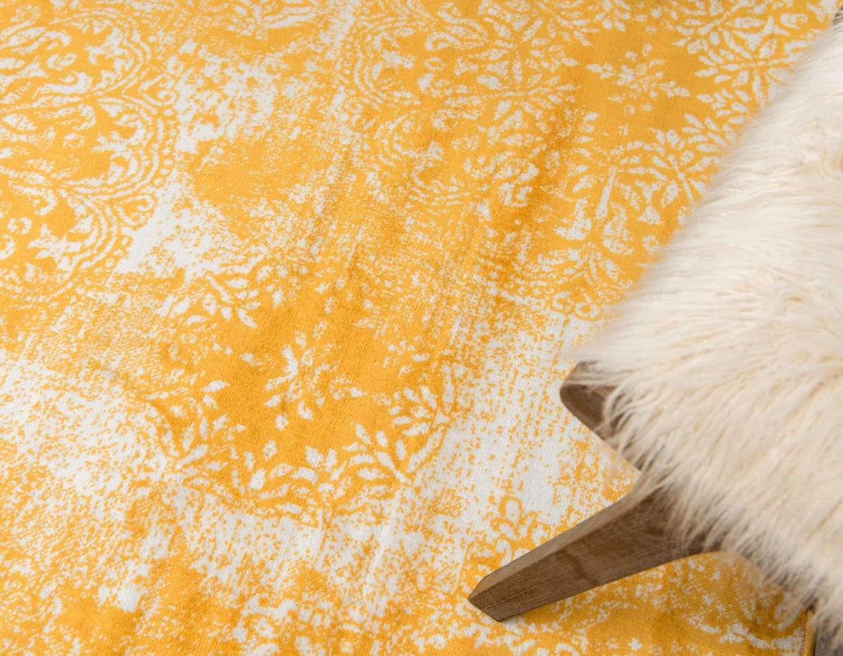 Sofia Collection Area Rug - Grand (5' 3" x 8' Rectangle, Yellow/ Ivory)