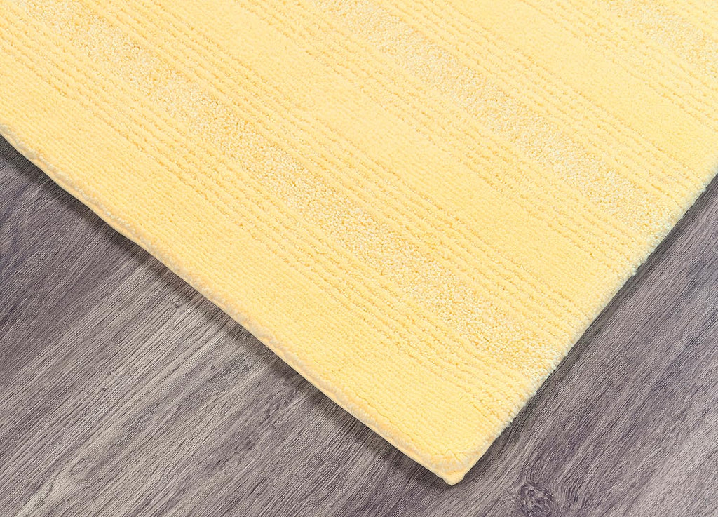 Essence Rubber Ducky Yellow 30" X 50" Non Slip, Easy to Clean Machine Washable,Soft Nylon Bath Rug Perfect for Any Home