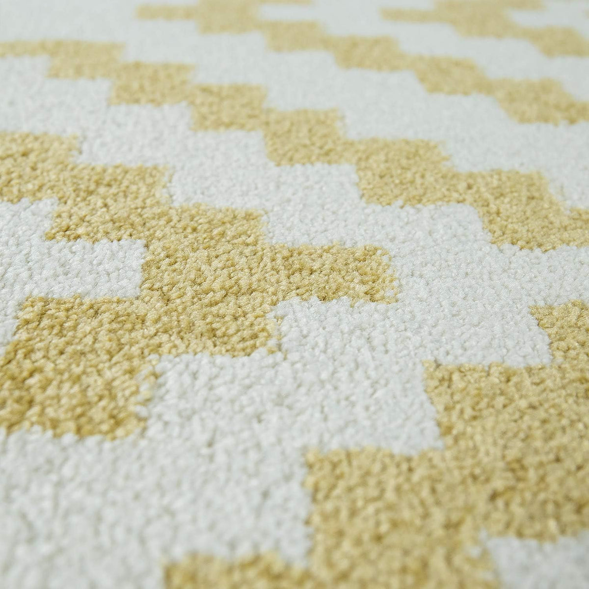 Modern Area Rug with Moroccan Diamond Pattern in Pastel Yellow-White, Size: 2'4" x 8'2"
